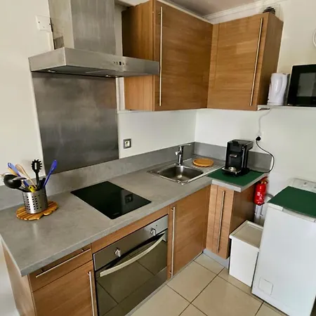 Apartment Bright - 50 M From The Sea *